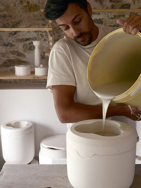 Quentin Colas, l'artiste d'art céramiste Basaltik | © Basaltik